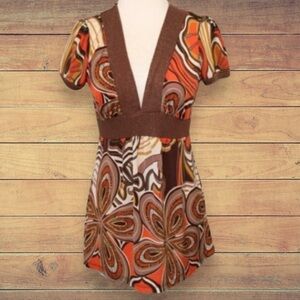 CHARLOTTE Russe Tunic‎ Bronze Sparkle Trim S